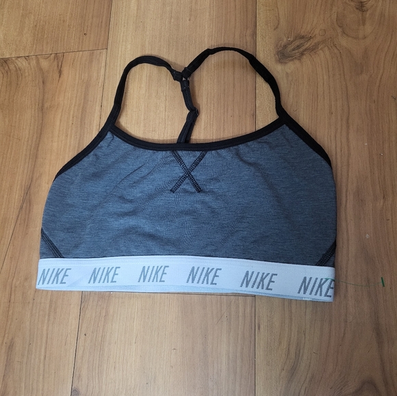 Nike Bra Women MEDIUM SILVER White Pull On Yoga Workout Sports Bra Casual Ladies - Picture 4 of 10